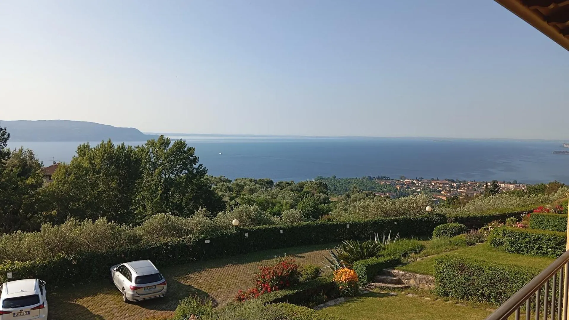 Vakantiehuis A Barbecue, Two Pools, And You Toscolano Maderno Italië